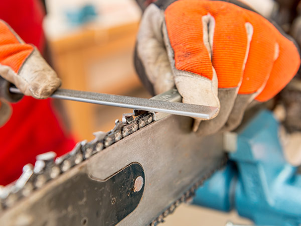 Cleaning power tools