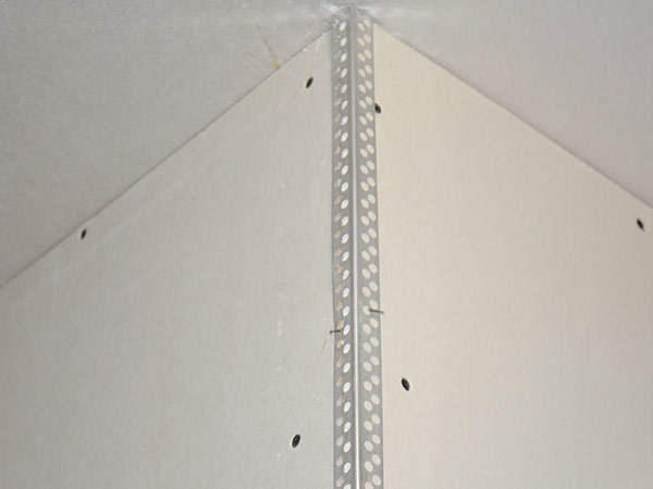 Corner beads
